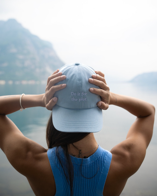 Cappellino 4 the plot blue